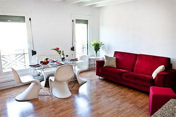 La Pedrera Apartment Барселона Экстерьер фото